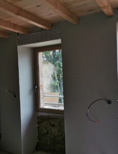 Plaque de plâtre avant finition joint